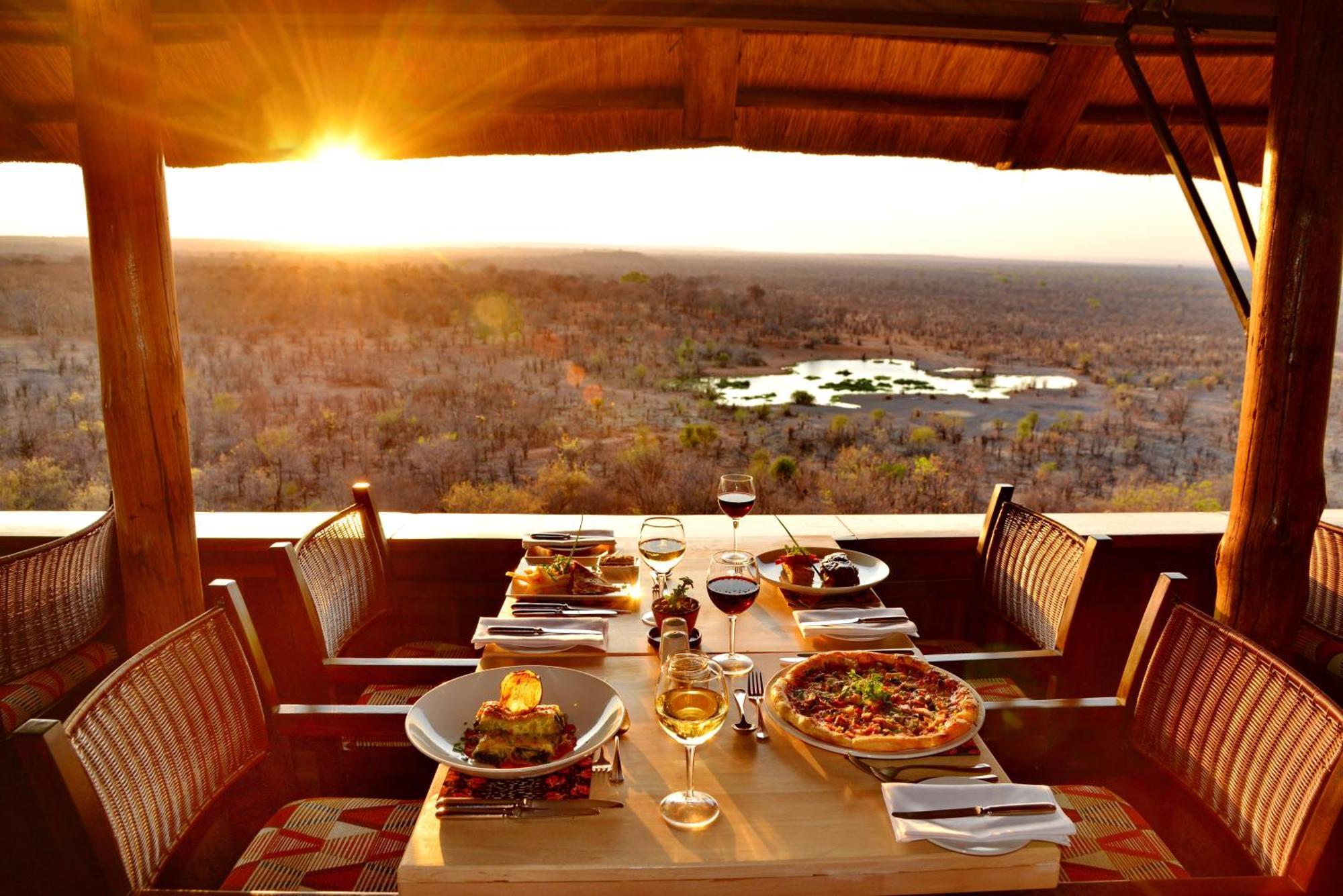 Victoria Falls Safari Suites Экстерьер фото